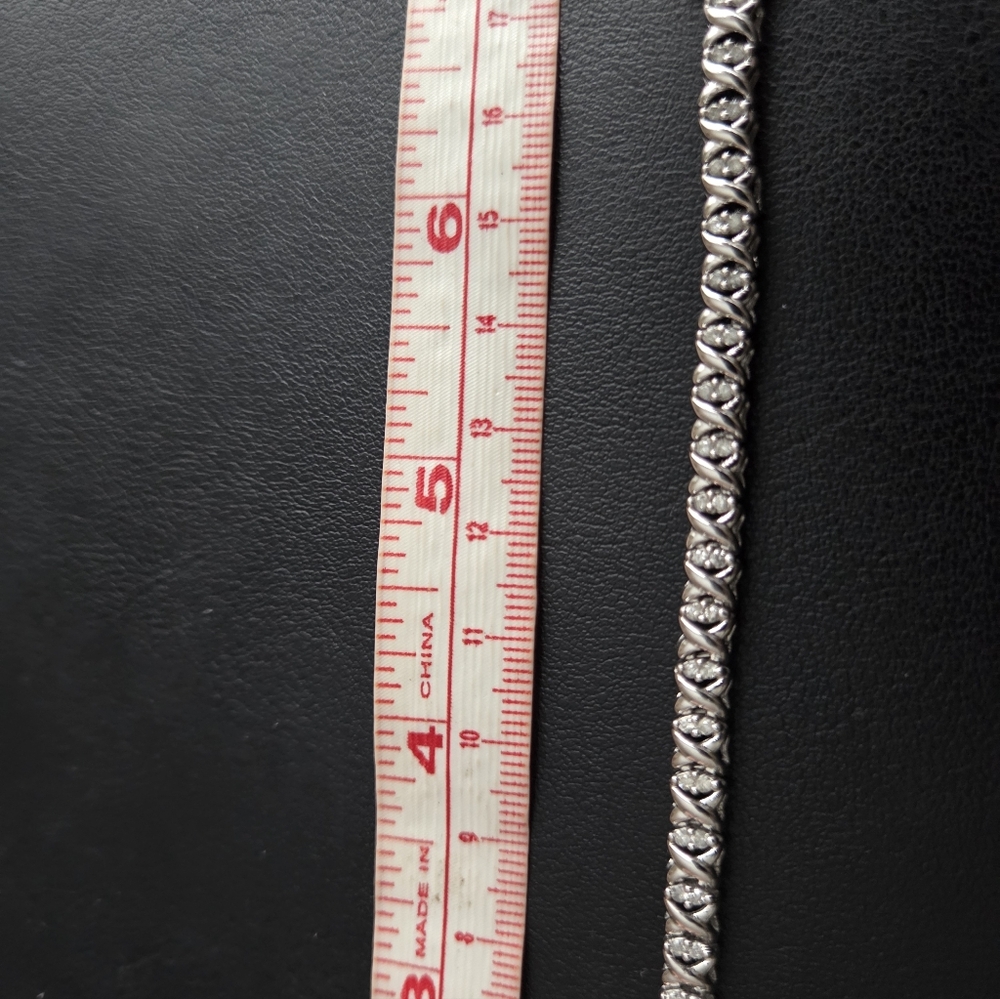 NEW WOMENS 10 K WHITE GOLD WITH 1 CT GENUINE DIAMONDS 7 in LONG TENNIS BRACELET - Picture 5 of 5